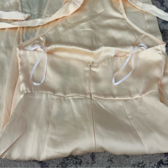 NWT Hello Molly My Challenge Satin Midi Dress in Yellow - Picture 5 of 5